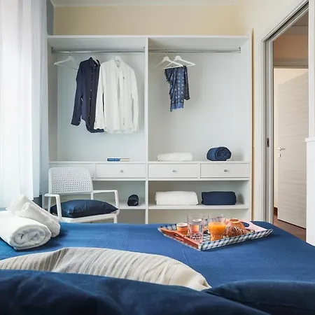 Apartment Orizzonte Casesicule, Fantastic Sea View With Balcony And Big Windows, Wi-fi Pozzallo