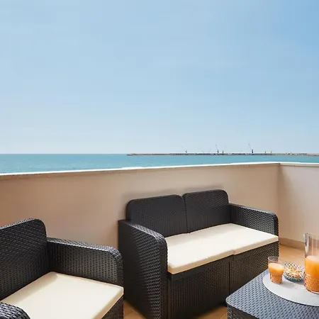 Orizzonte Casesicule, Fantastic Sea View With Balcony And Big Windows, Wi-fi Apartment *