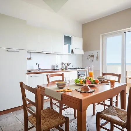 Orizzonte Casesicule, Fantastic Sea View With Balcony And Big Windows, Wi-fi Apartment *